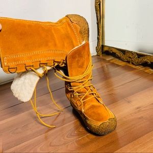 Leather and sheepskin Moccasins mukluks unisex